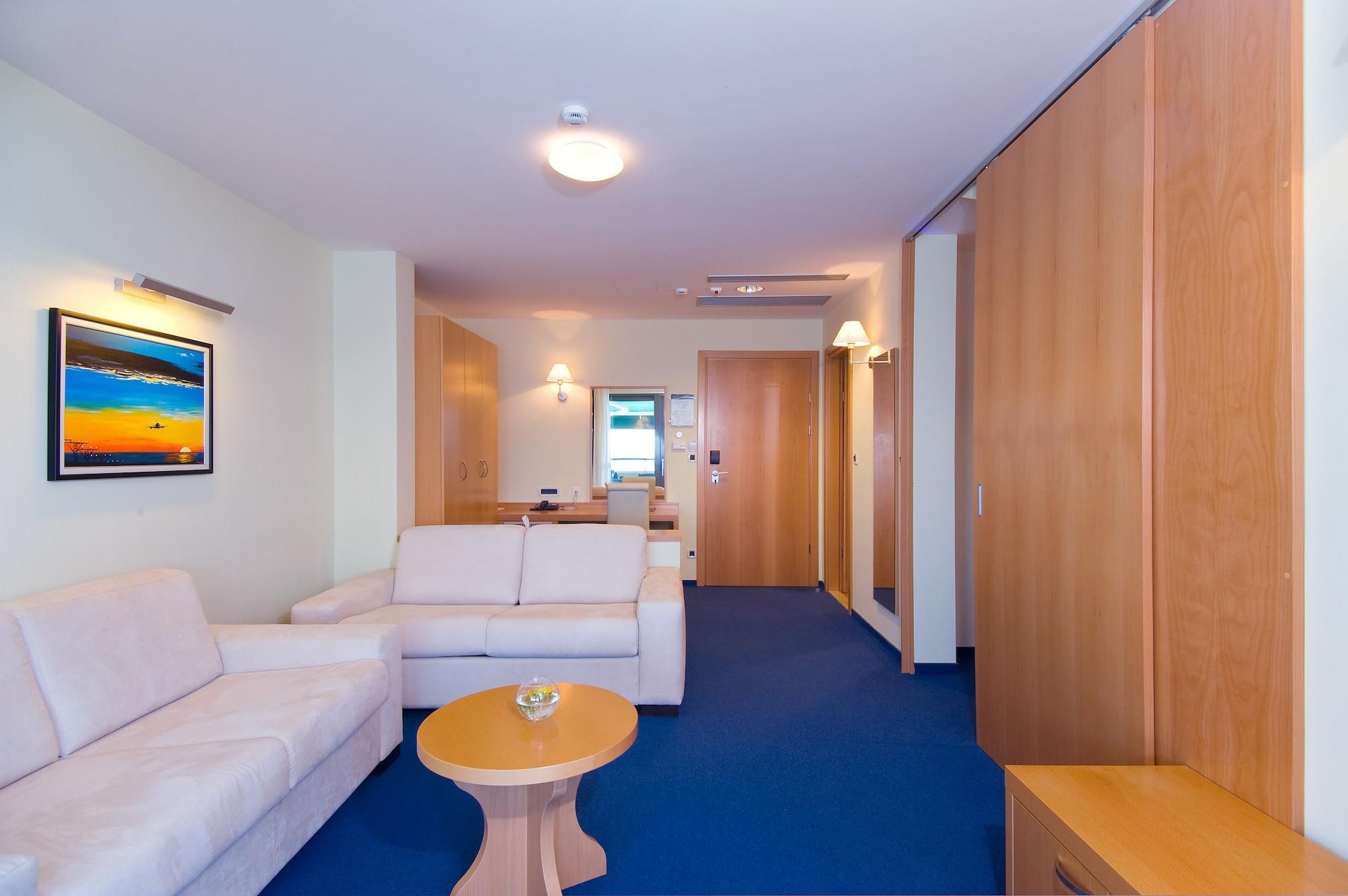 Hotel Saudade Gradac  Exteriör bild
