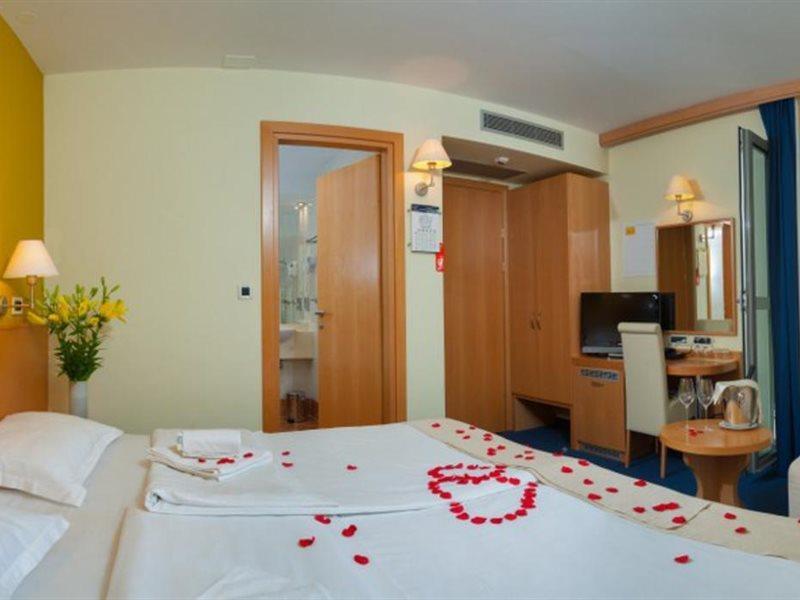 Hotel Saudade Gradac  Exteriör bild