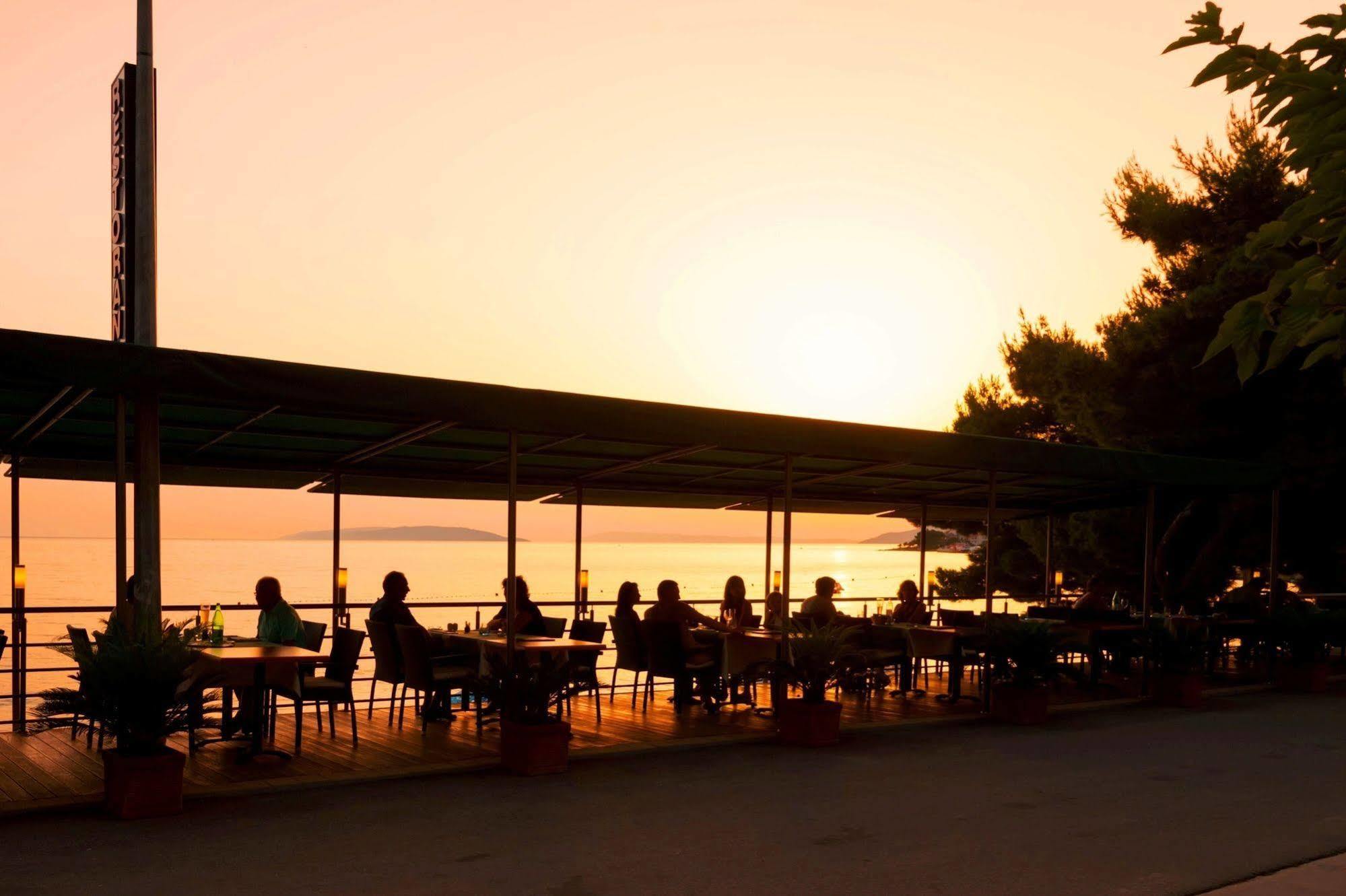 Hotel Saudade Gradac  Exteriör bild